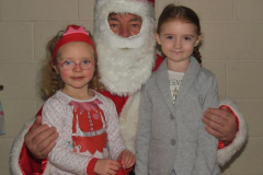 Kids-having-fun-with-Santa